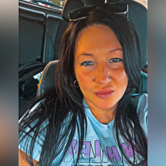 Meet your Posher, Stacy - Picture 1 of 1